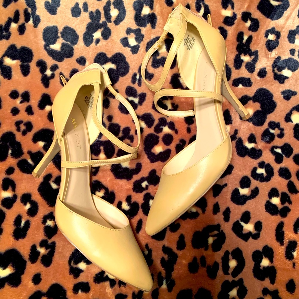 Nude Pointed Toe Pumps